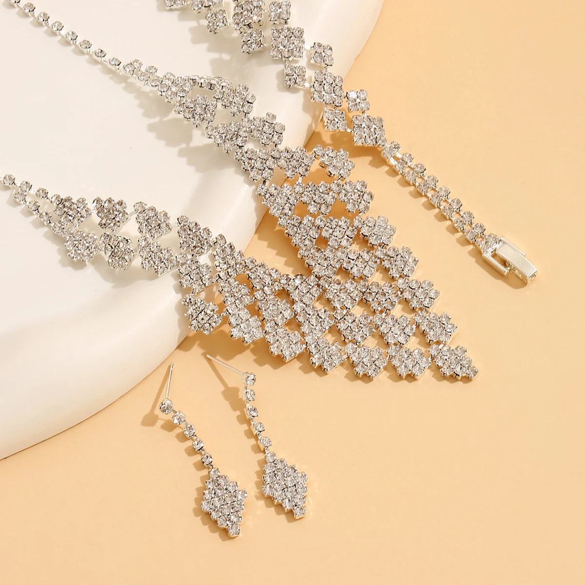 Diamond-shaped Jewelry Necklace Bracelet Earrings For Women - Image 2