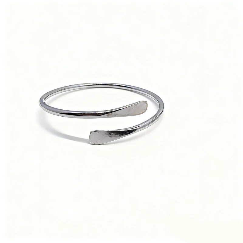 Cross-border Bangle Bracelet - Image 3