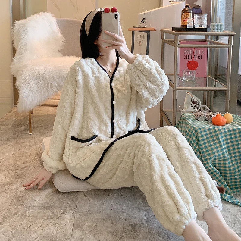 Coral Fleece Pajamas Women Thickened Warmth Sweet Flannel Home Service Two-piece Suit - Image 2
