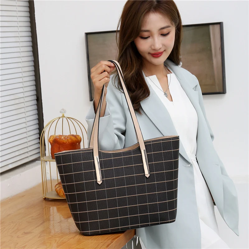 New Korean Fashion Four-piece Set Texture Shoulder Women Hand-carrying Crossbody Bag - Image 5