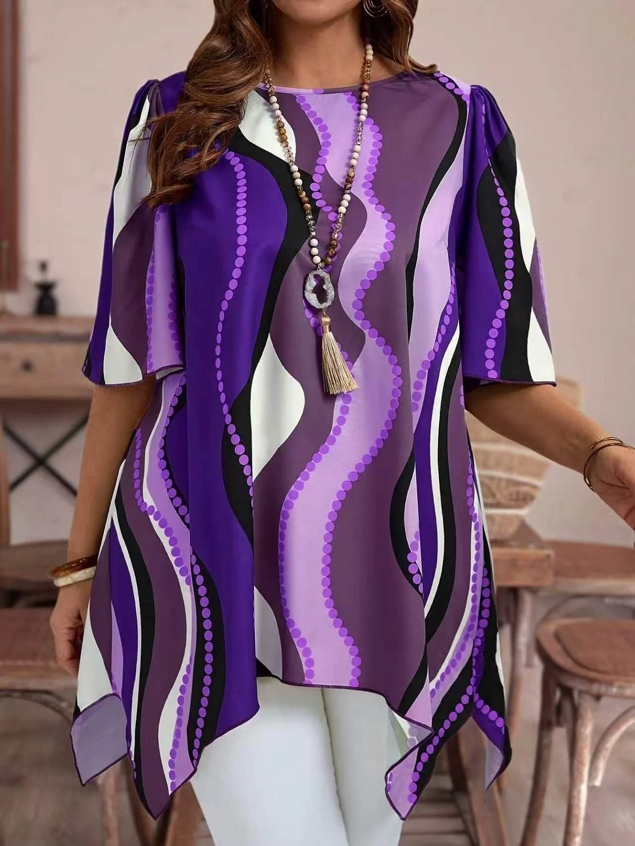 2026 Spring & Summer Amazon Cross-border European & American Women's Random Print Asymmetric Hem Crew Neck T-shirt - Image 2