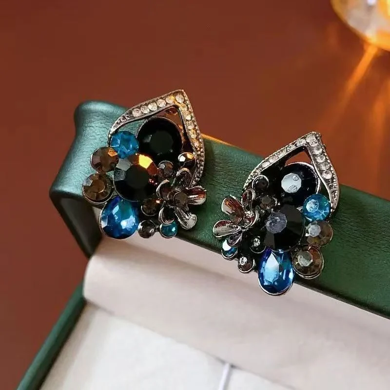 French Retro Square Earrings, Metal Enamel 3D Art Design, Light Luxury Niche Studs